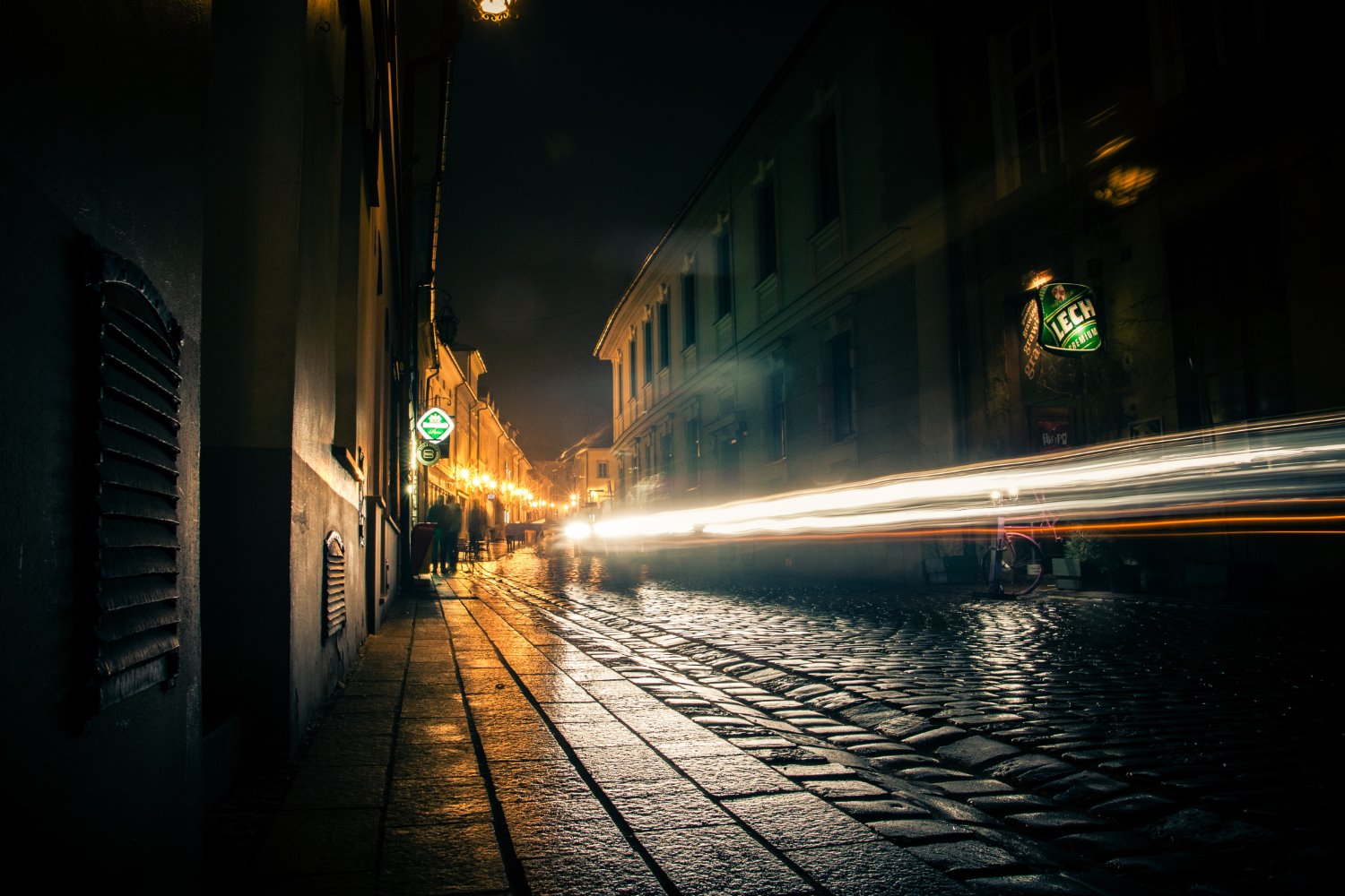 how to shoot light trails