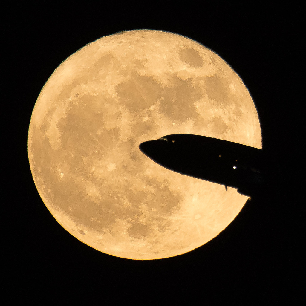 Supermoon (NHQ201712030003)
