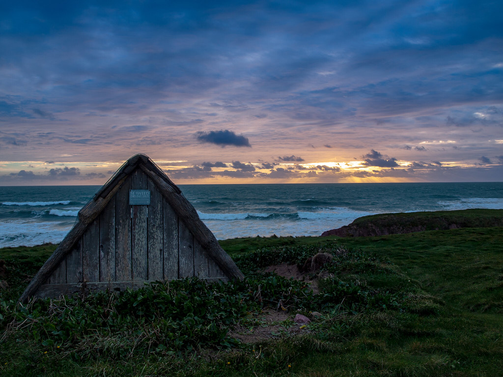 Seaweed drying hut