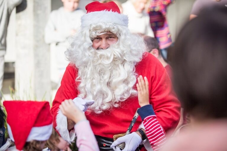 Weekly* Photography Challenge: Choose Your Own Holiday Prompt