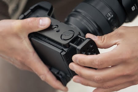 Peak Design Rethinks the Traditional L-Bracket with New Field Bracket System