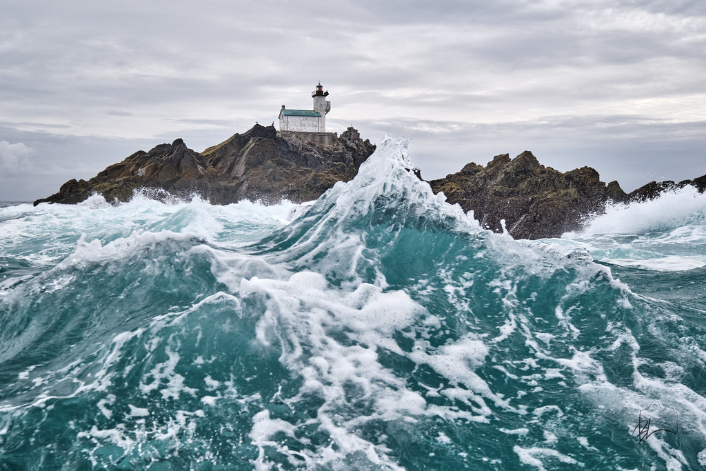 Dangerous lighthouse trip